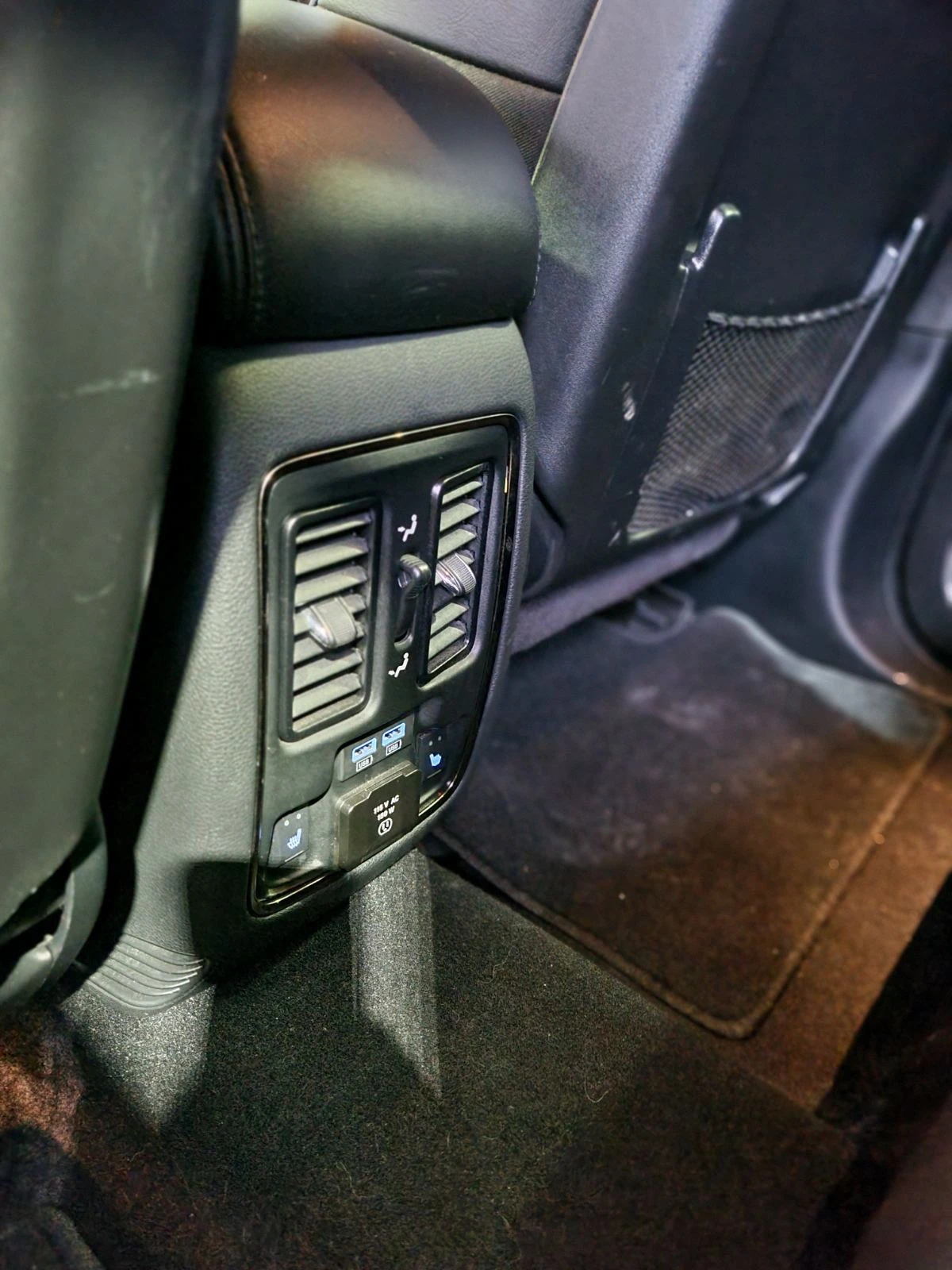 Jeep Grand cherokee HIGH ALTITUDE 5.7 - изображение 10