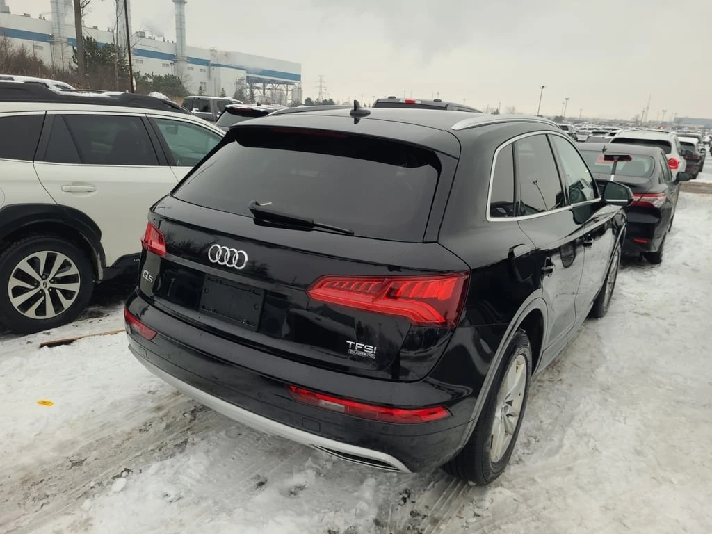 Audi Q5  * CARFAX * ФИНАНСИРАНЕ - изображение 3