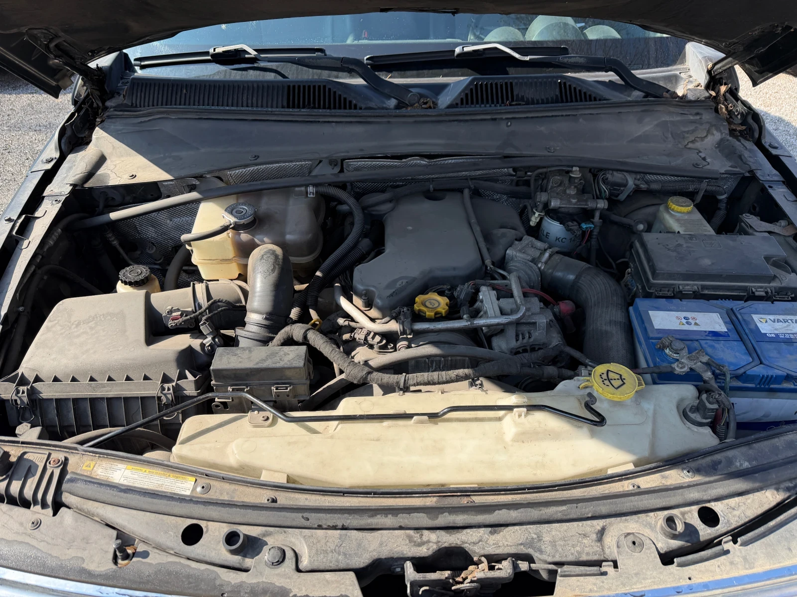 Dodge Nitro 2.8 CRD 4x4 Automat, снимка 8 - Автомобили и джипове - 53739910