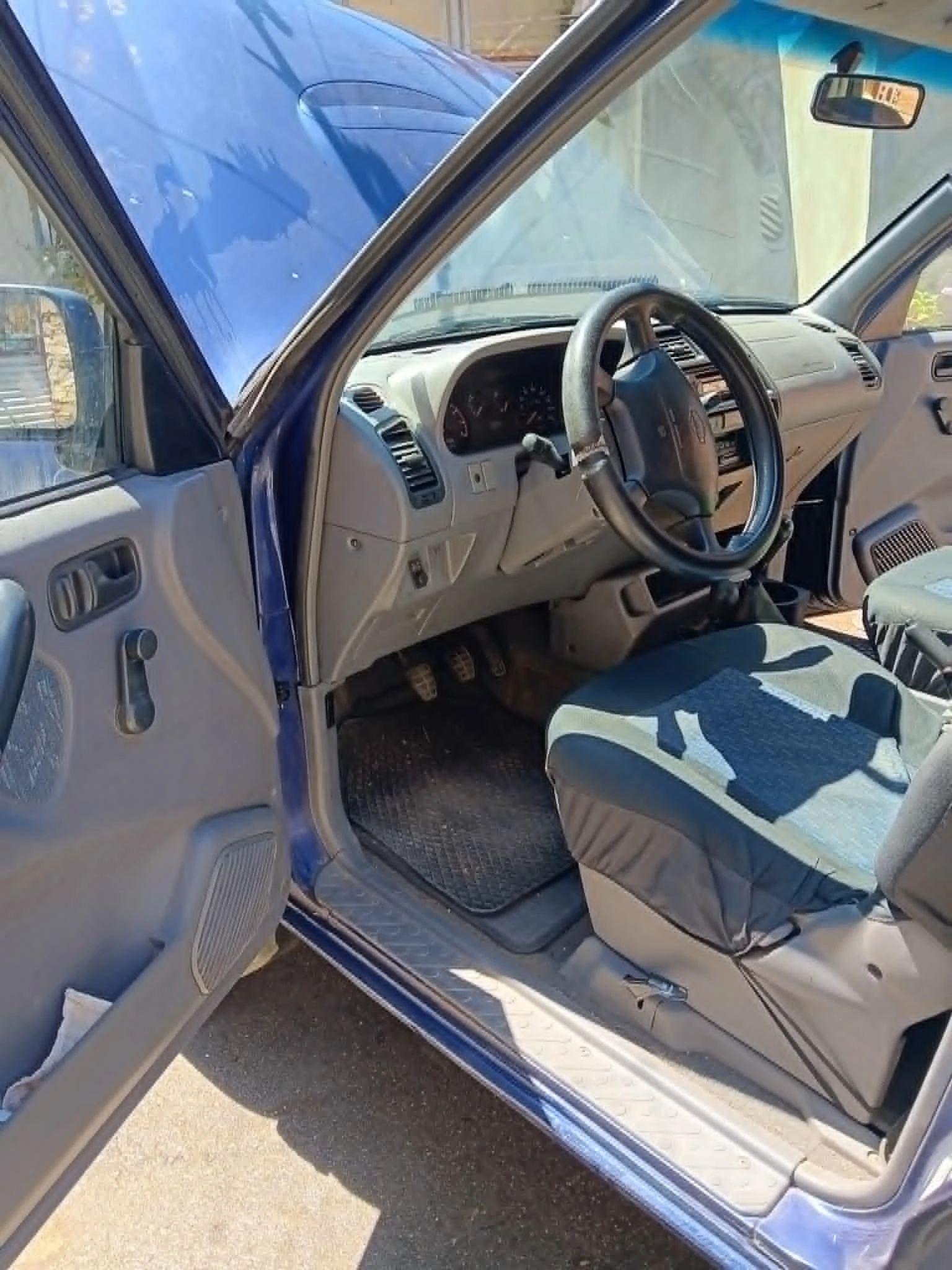 Nissan Terrano, снимка 5 - Автомобили и джипове - 54371558