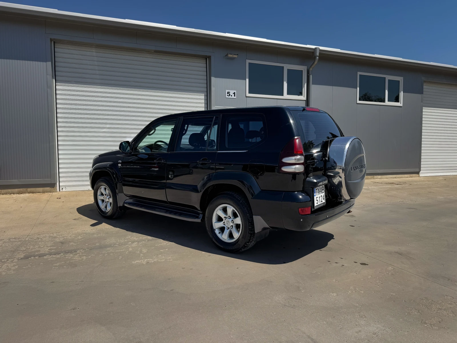 Toyota Land cruiser 3.0 D4D, снимка 4 - Автомобили и джипове - 55651122