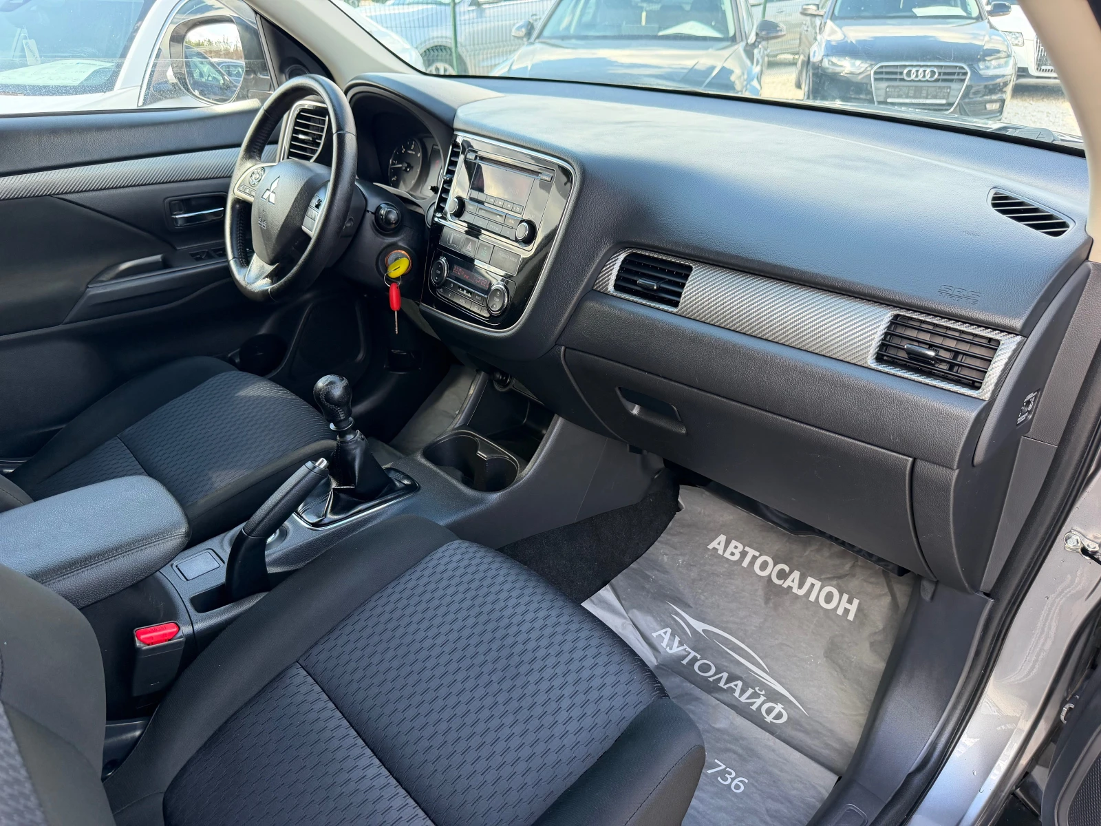 Mitsubishi Outlander 2.2DI-D 4WD INTENSE (110KW), снимка 10 - Автомобили и джипове - 56211719