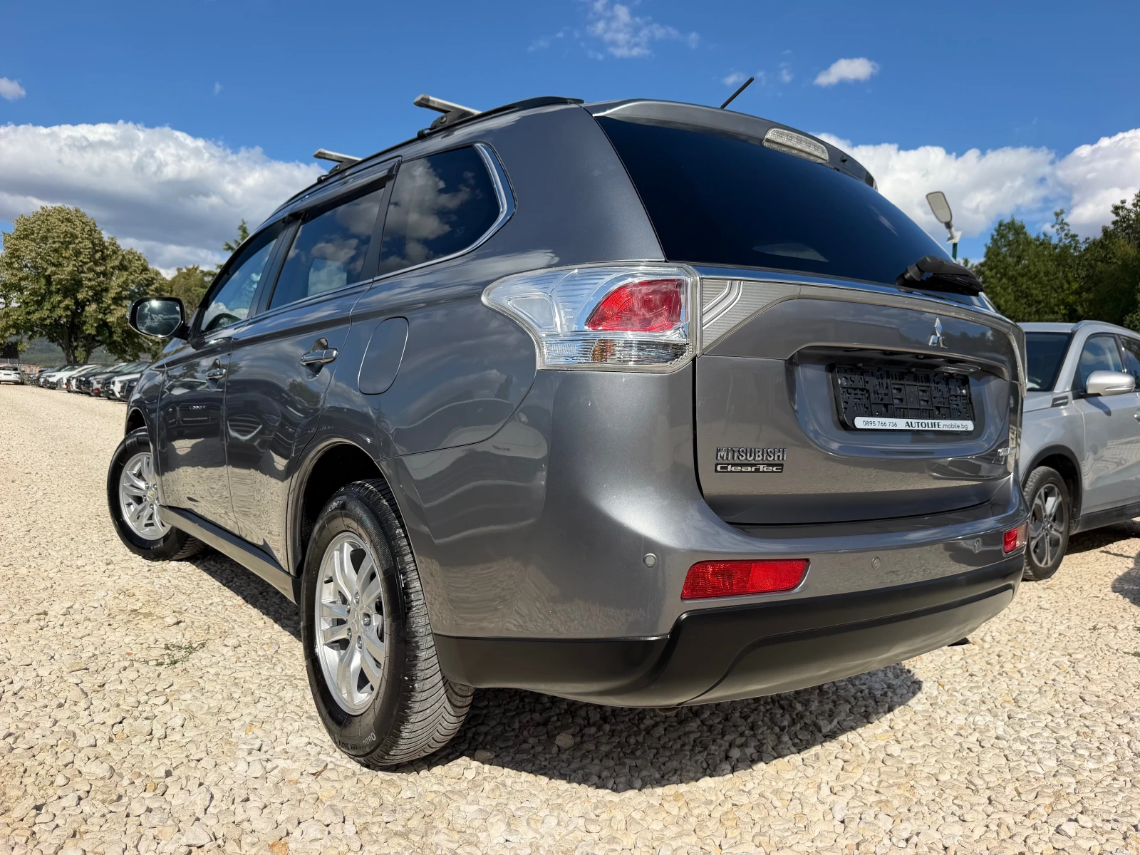 Mitsubishi Outlander 2.2DI-D 4WD INTENSE (110KW), снимка 4 - Автомобили и джипове - 56211719