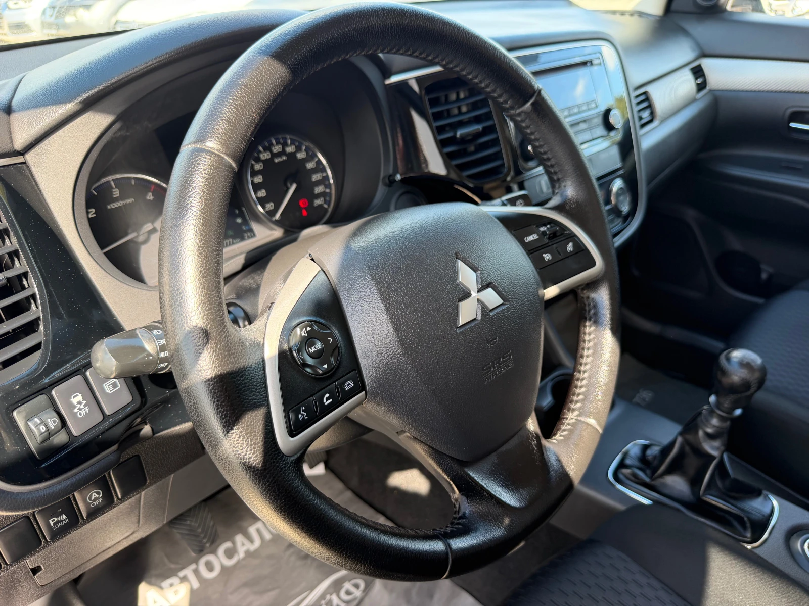 Mitsubishi Outlander 2.2DI-D 4WD INTENSE (110KW), снимка 9 - Автомобили и джипове - 56211719