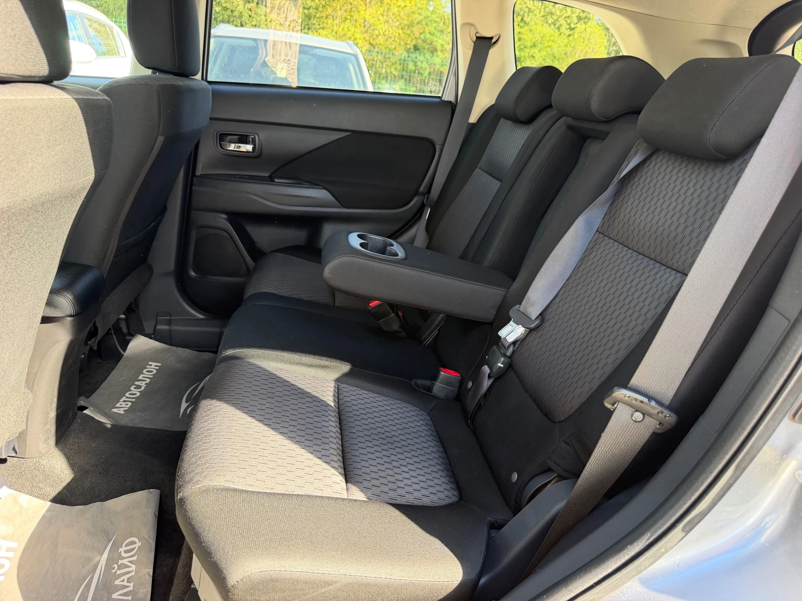 Mitsubishi Outlander 2.2DI-D 4WD INTENSE (110KW), снимка 12 - Автомобили и джипове - 56211719
