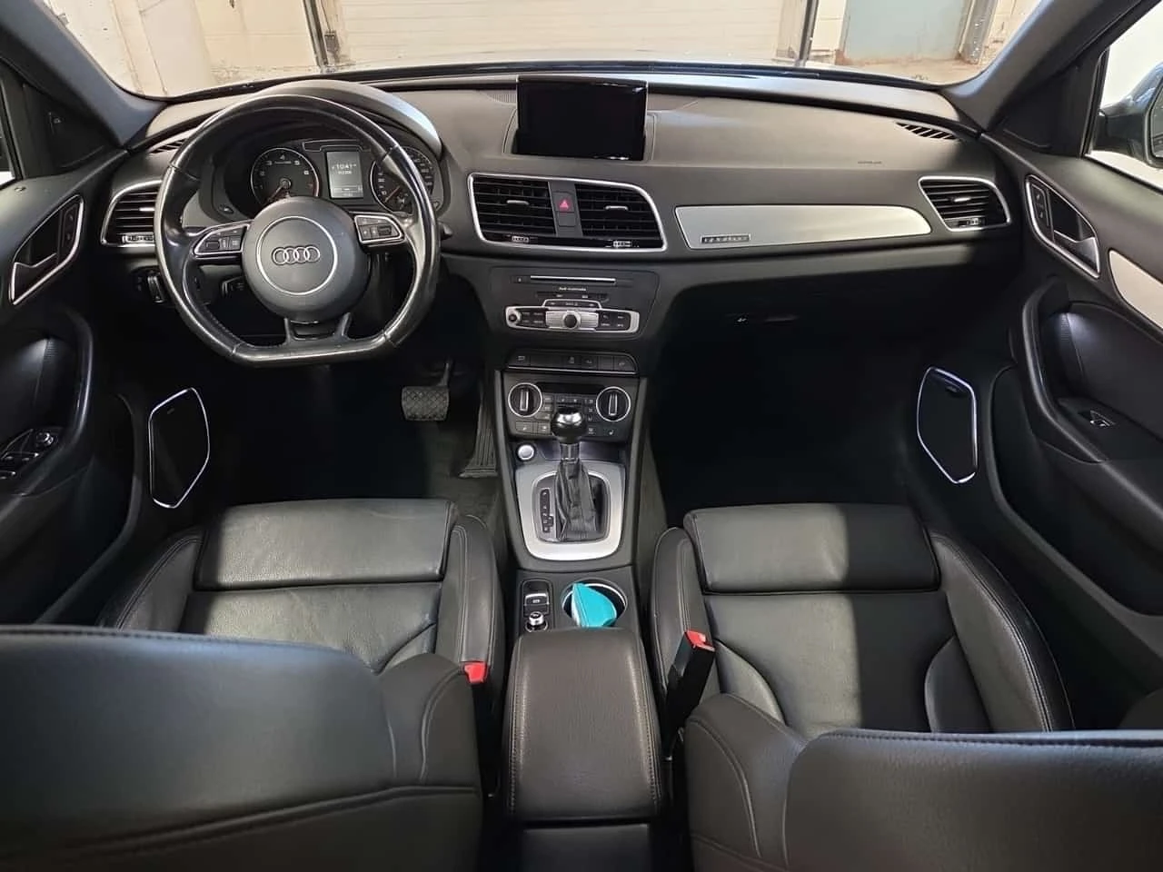 Audi Q3 TECHNIK| BOSE| PANO| 2 КЛЮЧА| , снимка 10 - Автомобили и джипове - 56253900