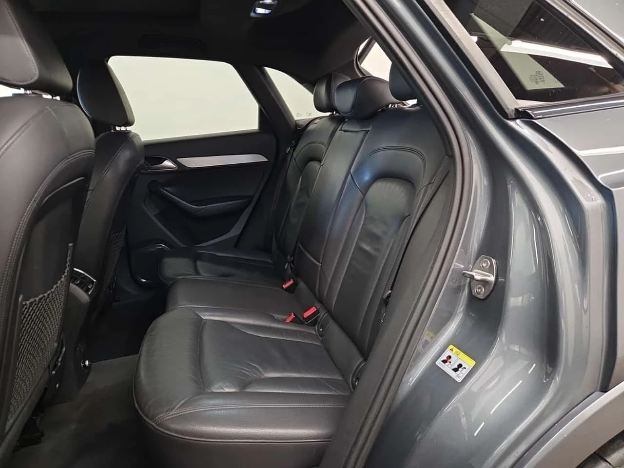 Audi Q3 TECHNIK| BOSE| PANO| 2 КЛЮЧА| , снимка 12 - Автомобили и джипове - 56253900