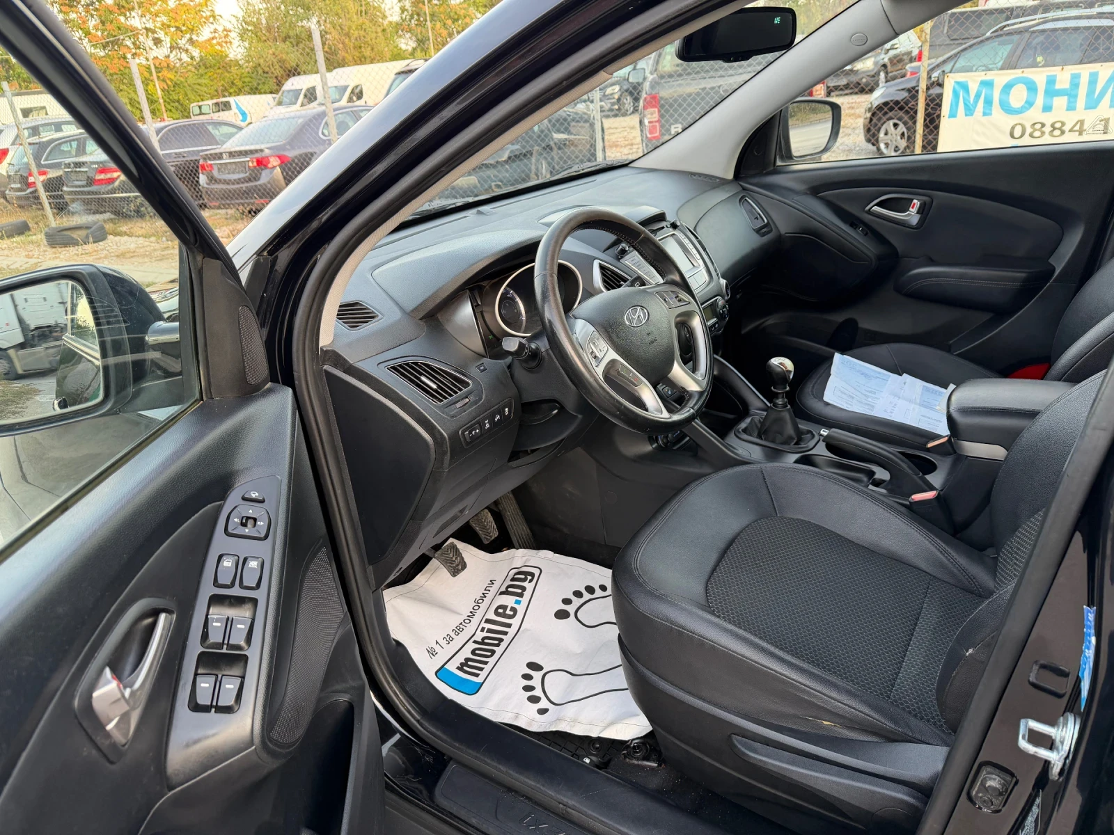Hyundai IX35 2.0 CRDI 136к.с 4х4 Камра Нави, снимка 9 - Автомобили и джипове - 56330310