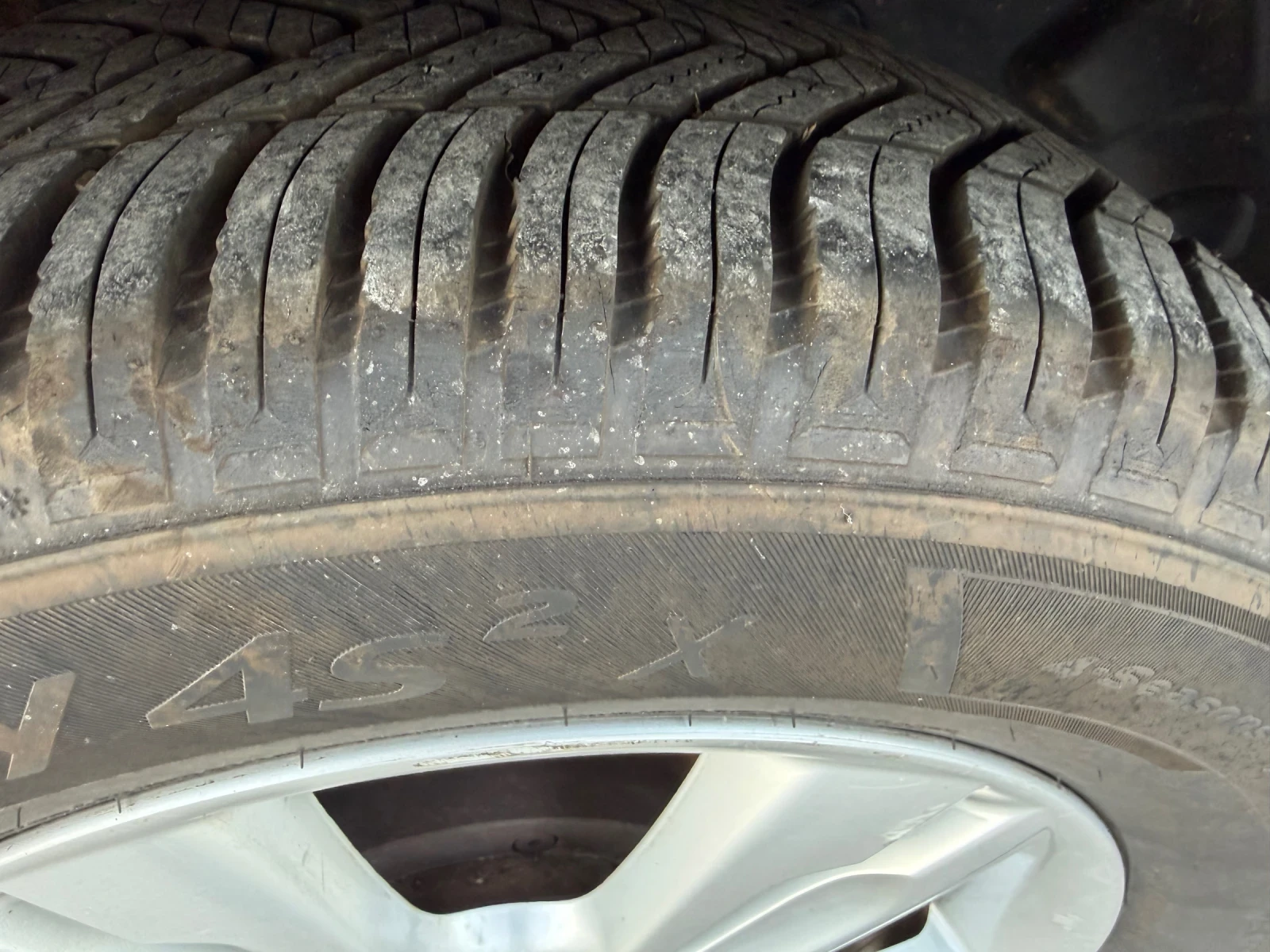 Hyundai IX35 2.0 CRDI 136к.с 4х4 Камра Нави, снимка 17 - Автомобили и джипове - 56330310