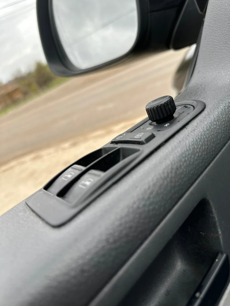 VW T5 AVTOMAT/DSG/, снимка 9 - Бусове и автобуси - 52664747