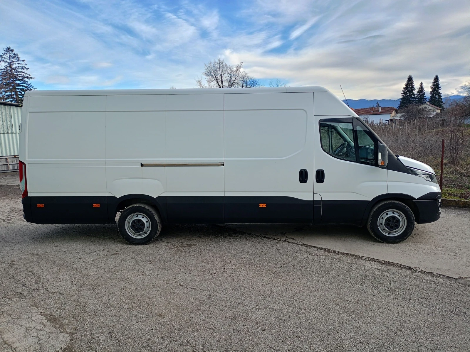 Iveco Daily 2.3 - изображение 5
