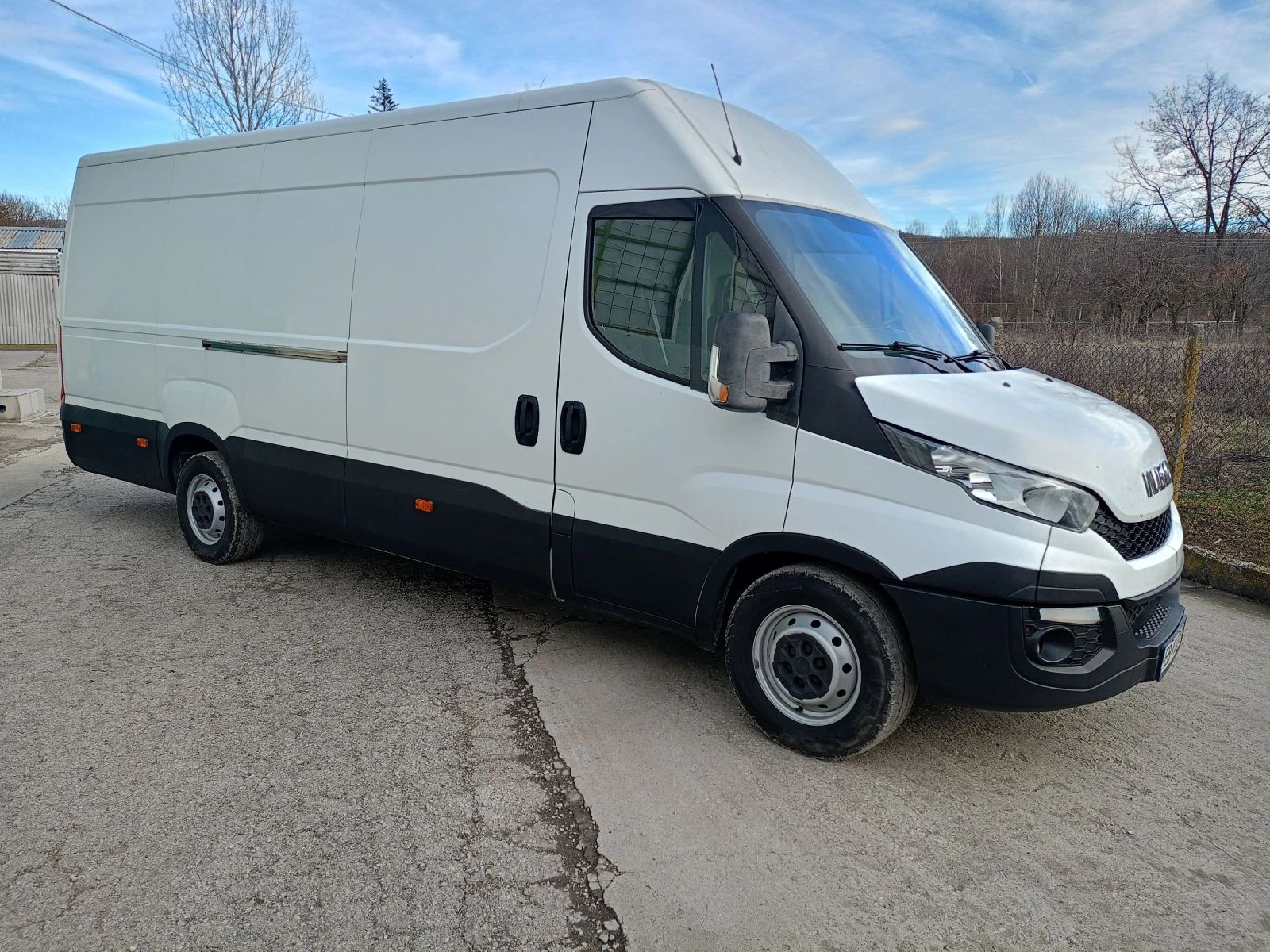 Iveco Daily 2.3 - изображение 2