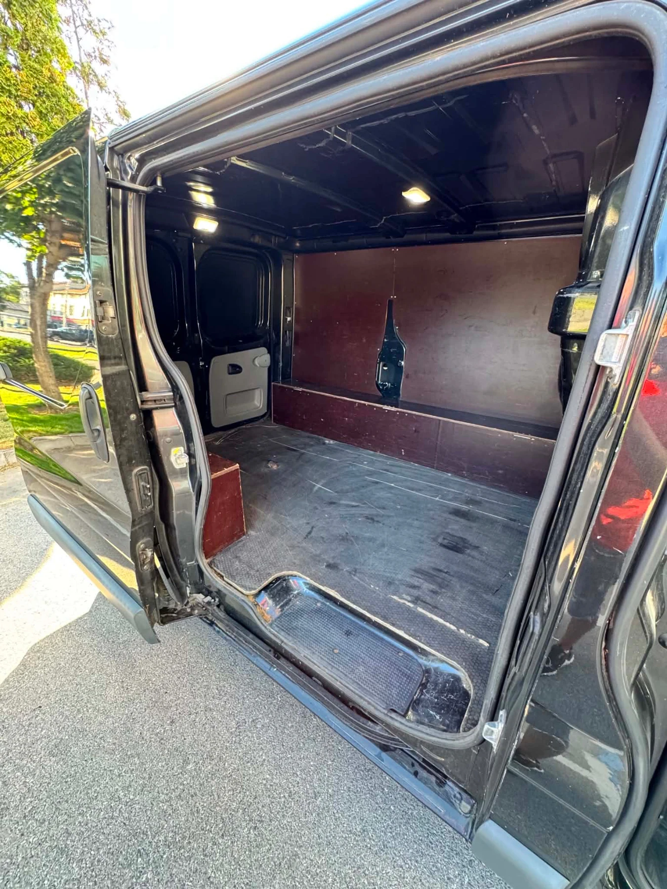Renault Trafic, снимка 13 - Бусове и автобуси - 55968495