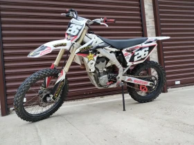  Suzuki Rmz