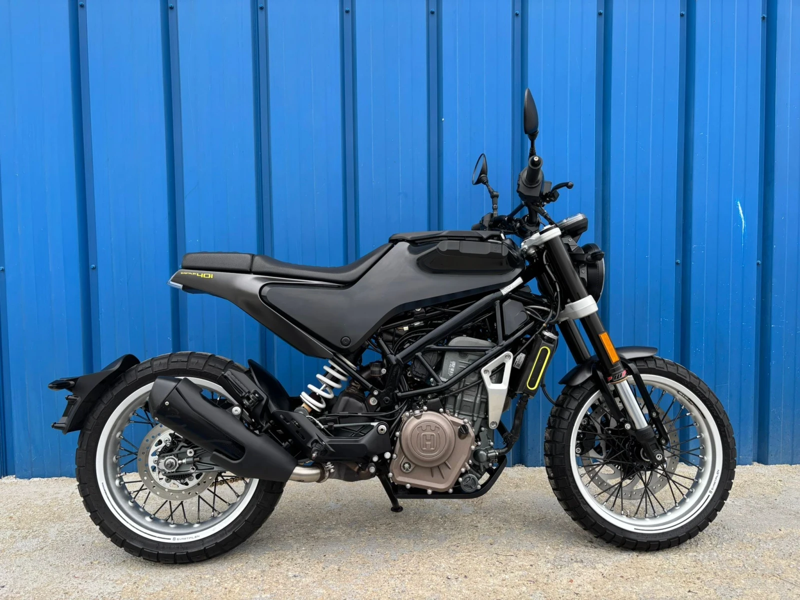 Husqvarna Svartpilen 401 ABS, снимка 1