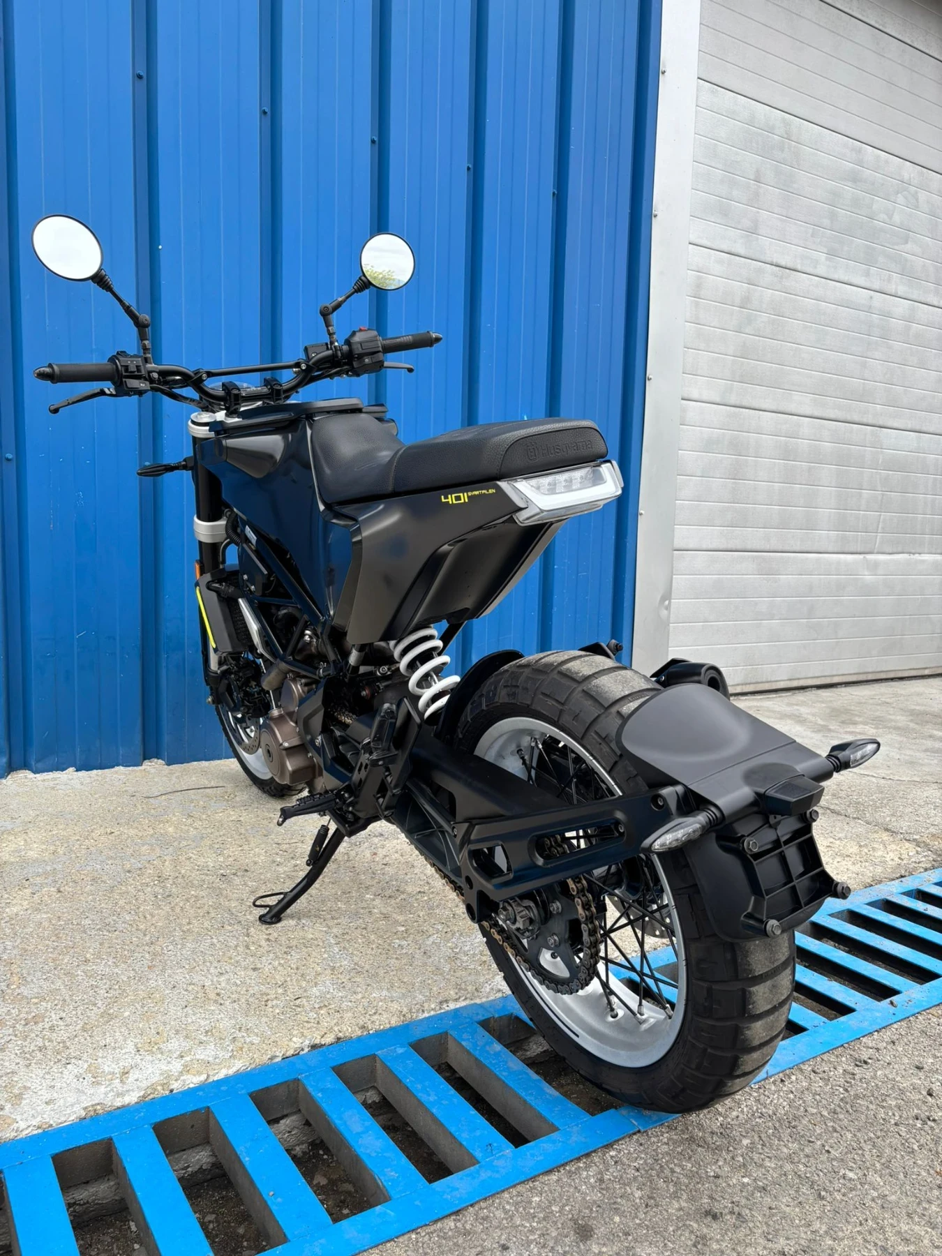 Husqvarna Svartpilen 401 ABS - изображение 4