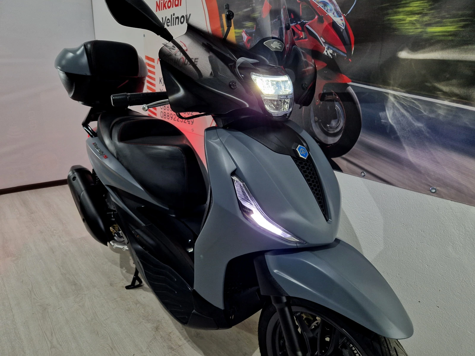 Piaggio Beverly 300ie, HPE, ABS-ASR, 2022г., снимка 16 - Мотоциклети и мототехника - 55505165