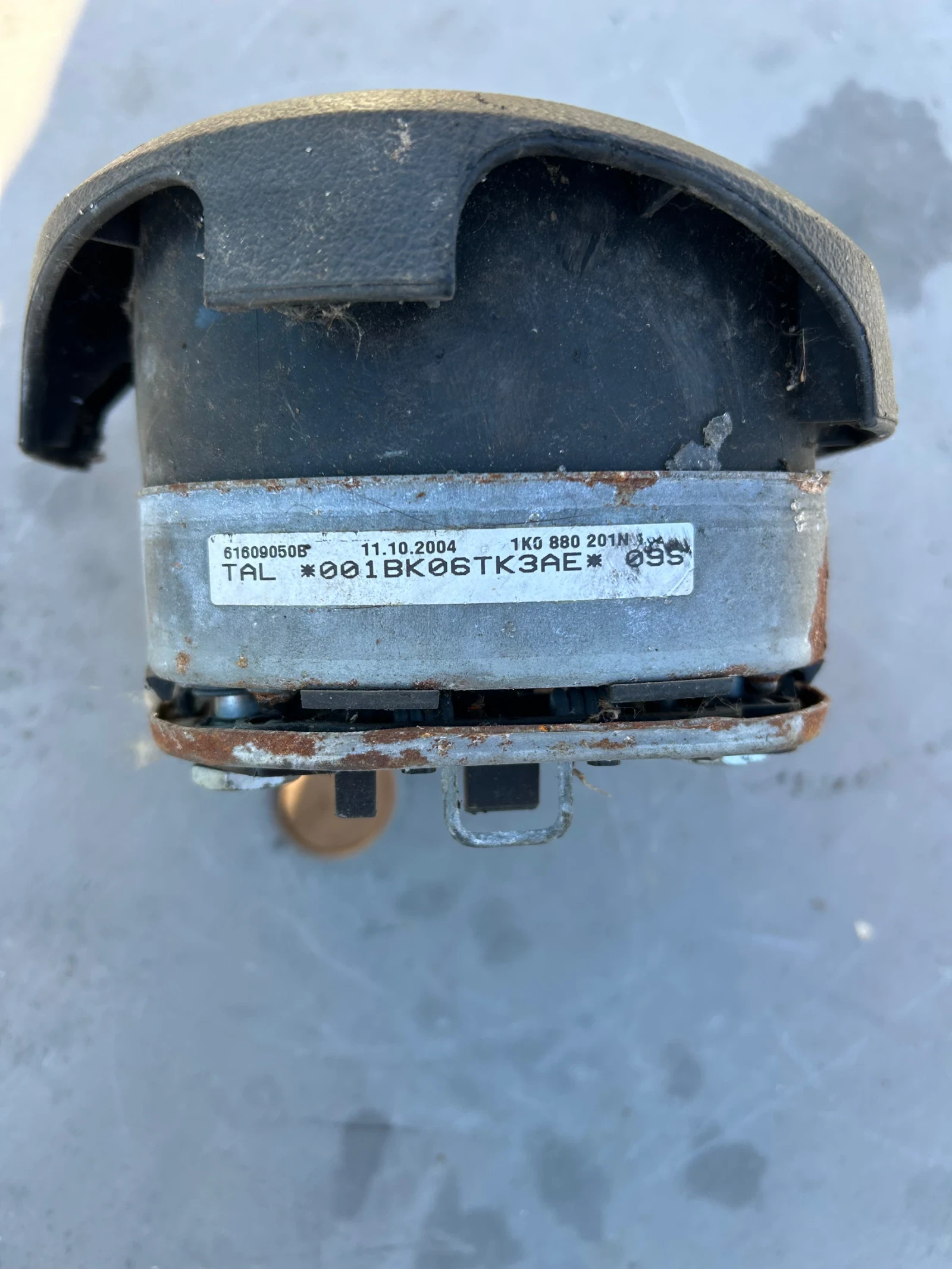 1K0880201N Airbag �����  Volkswagen Golf V 1K0880201N | Mobile.bg � ����������� 2