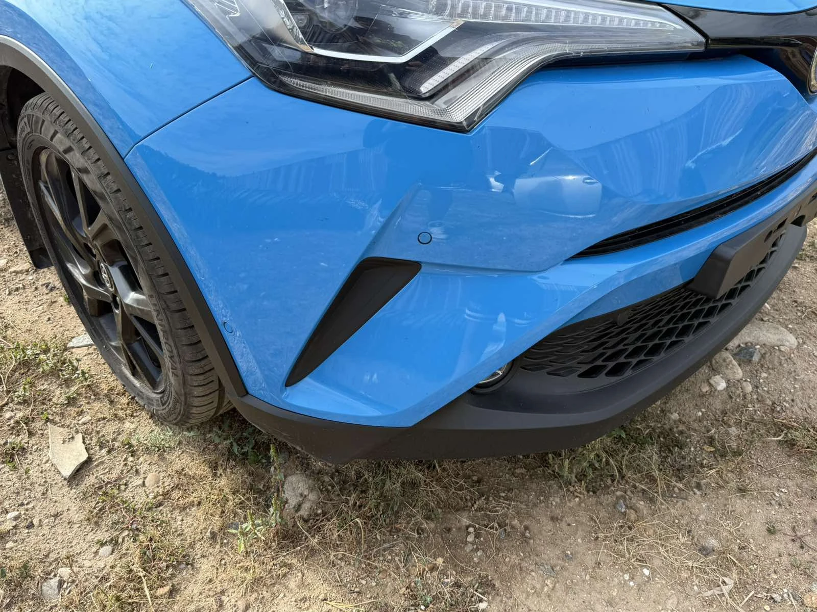 Предна броня за Toyota C-HR 2016-2019г, снимка 3 - Части - 56097379