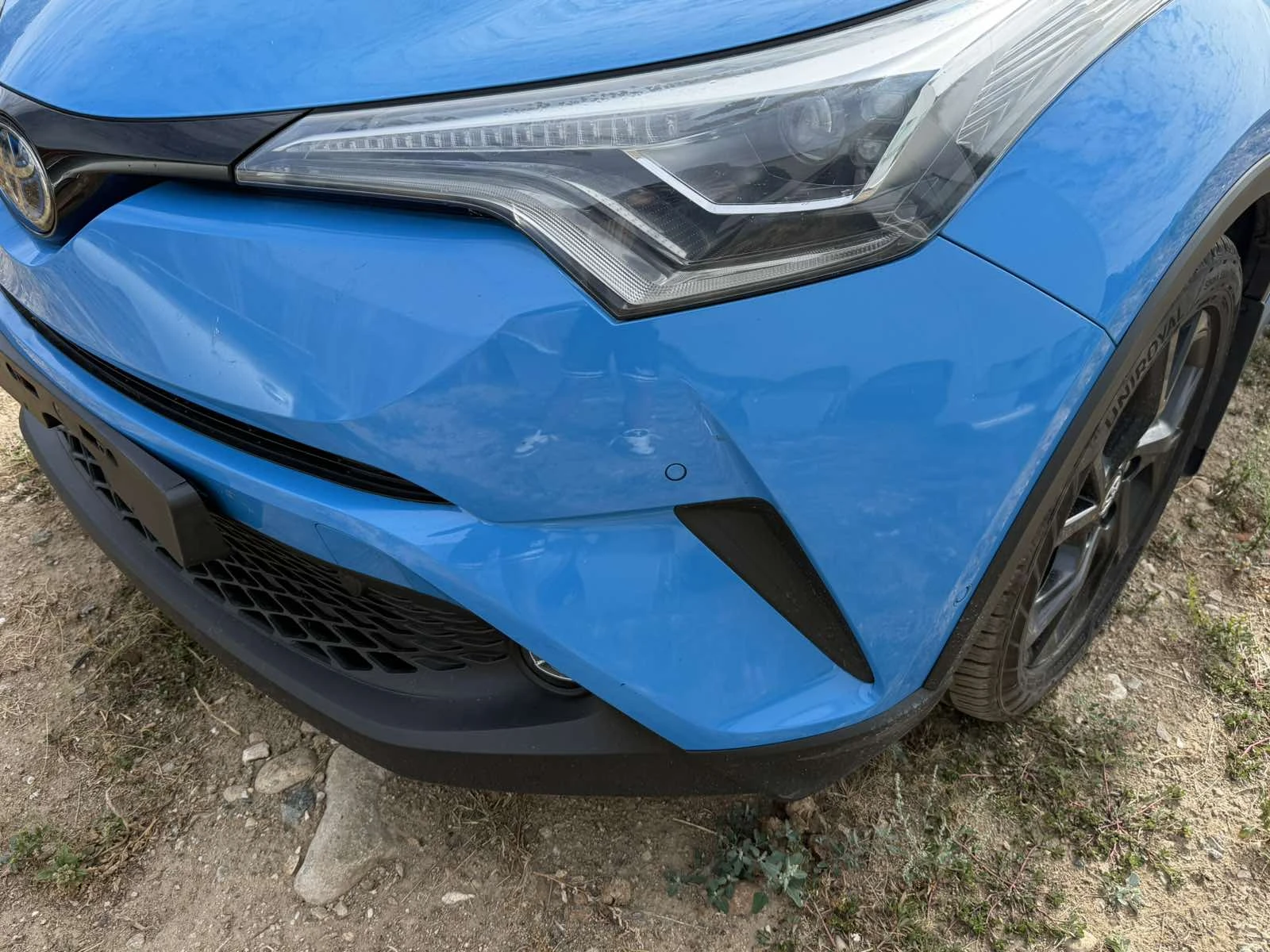 Предна броня за Toyota C-HR 2016-2019г, снимка 2 - Части - 56097379