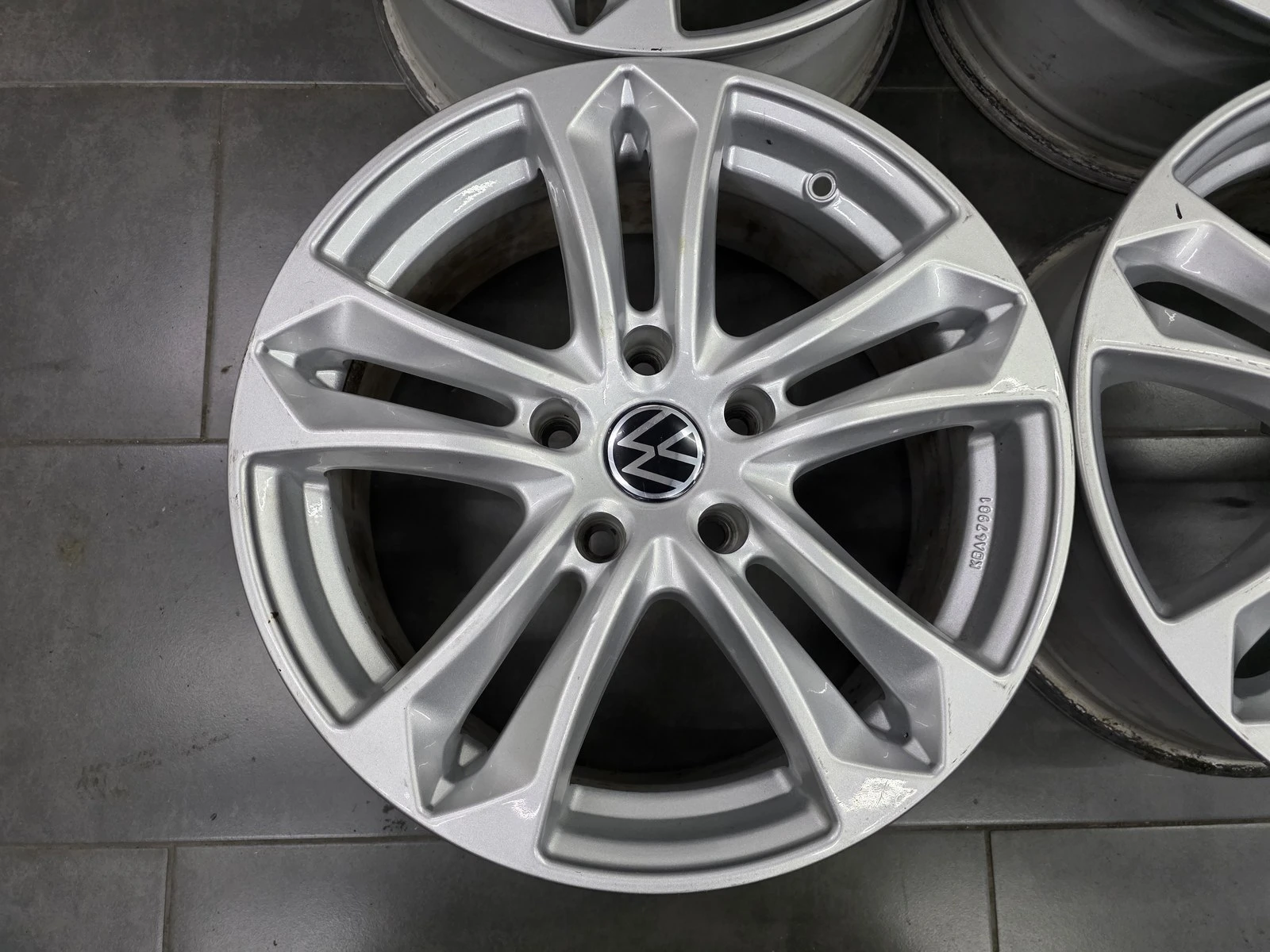 Джанти за VW, снимка 5 - Гуми и джанти - 56719271