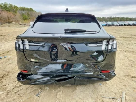 Ford Mustang Mach-E Premium, снимка 6