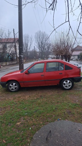 Opel Kadett 1.6, снимка 4