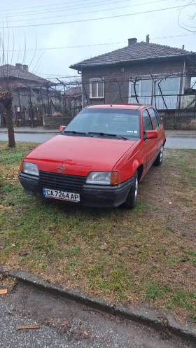 Opel Kadett 1.6, снимка 1