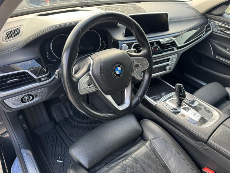 BMW 750 xDrive Sedan, снимка 5 - Автомобили и джипове - 44669502