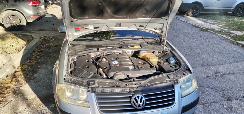 VW Passat, снимка 8 - Автомобили и джипове - 47577333