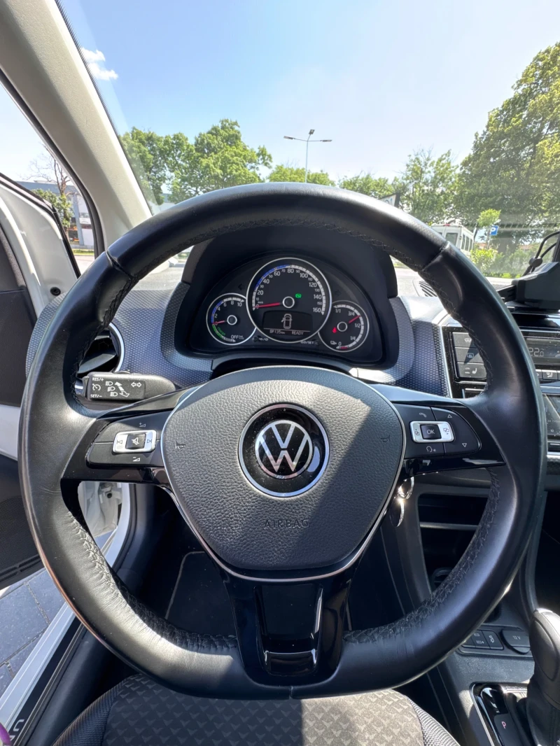 VW Up E-Up, снимка 8 - Автомобили и джипове - 52092923