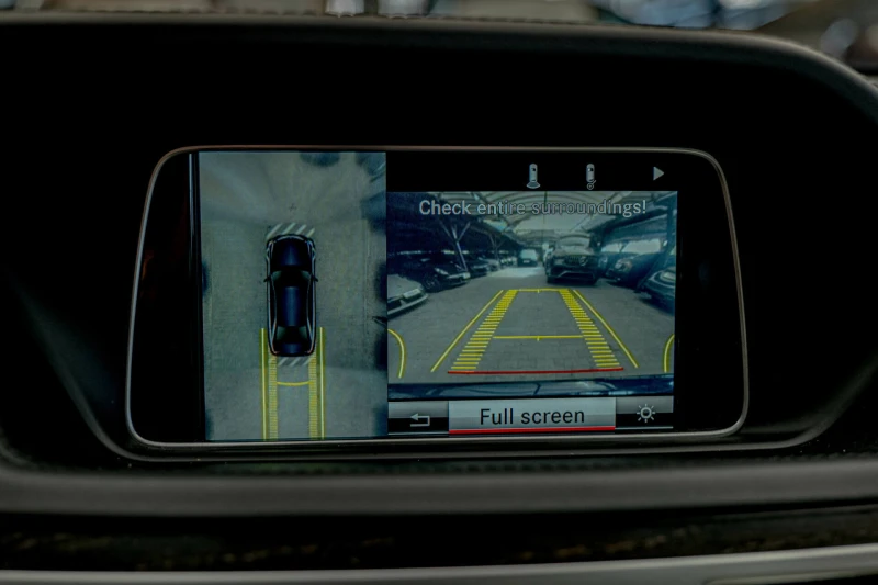 Mercedes-Benz E 63 AMG 4Matic/Dynamic/Harman Kardon/Алкантар/Обдухване, снимка 16 - Автомобили и джипове - 51357943