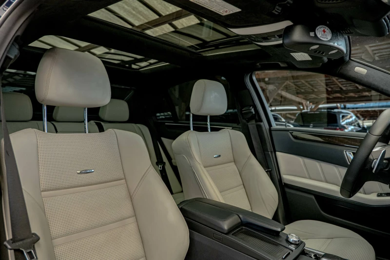 Mercedes-Benz E 63 AMG 4Matic/Dynamic/Harman Kardon/Алкантар/Обдухване, снимка 11 - Автомобили и джипове - 51357943