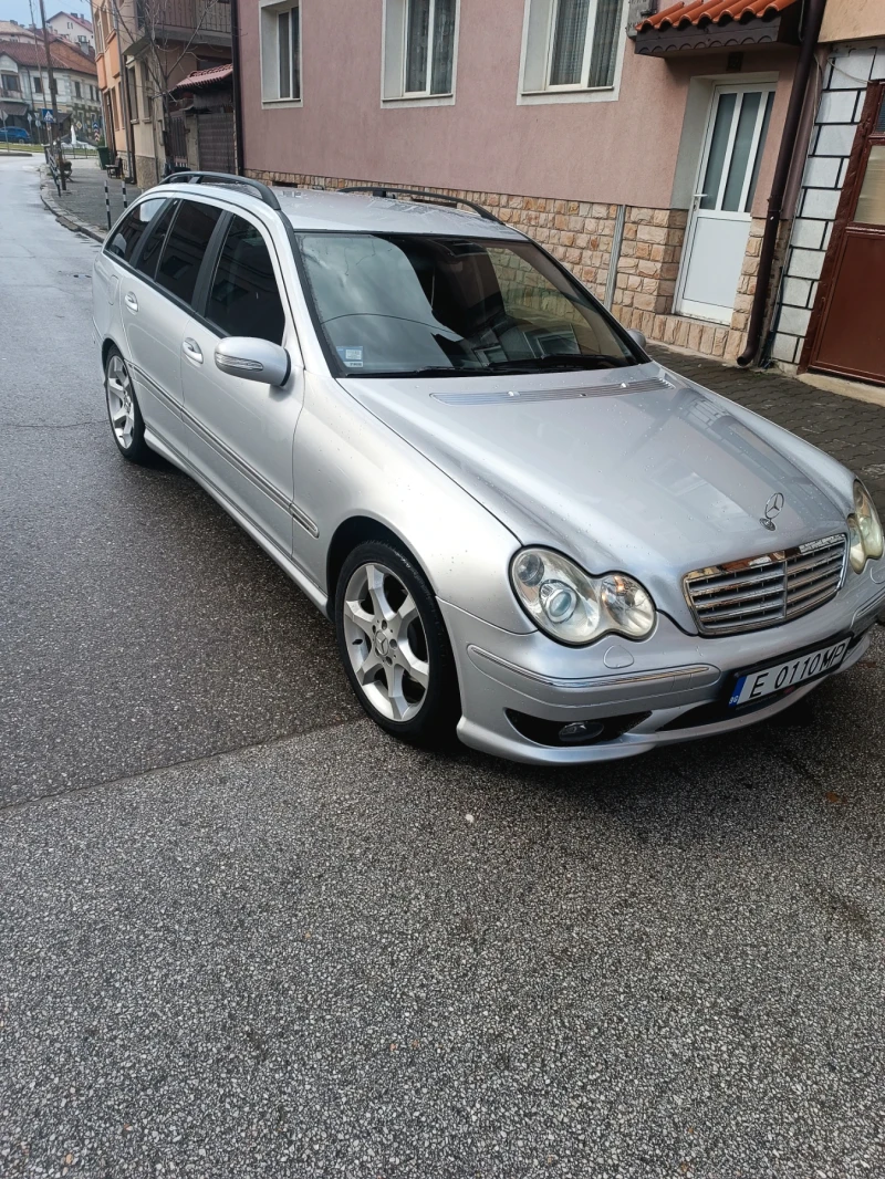 Mercedes-Benz C 220 2.2 sport edition , снимка 3 - Автомобили и джипове - 52501763