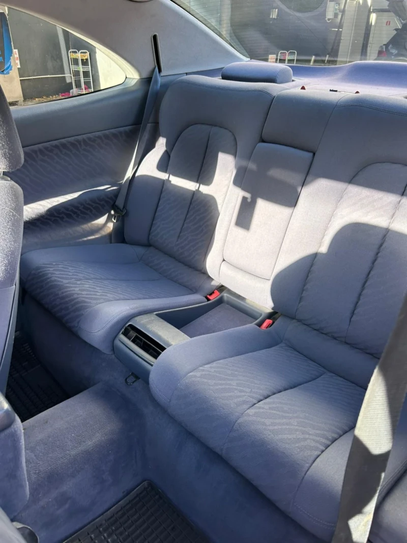 Mercedes-Benz CLK 320 V6 Sport Edition , снимка 7 - Автомобили и джипове - 52516721