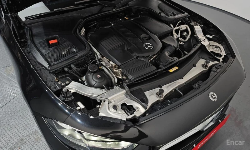 Mercedes-Benz CLS 300, снимка 6 - Автомобили и джипове - 53180170