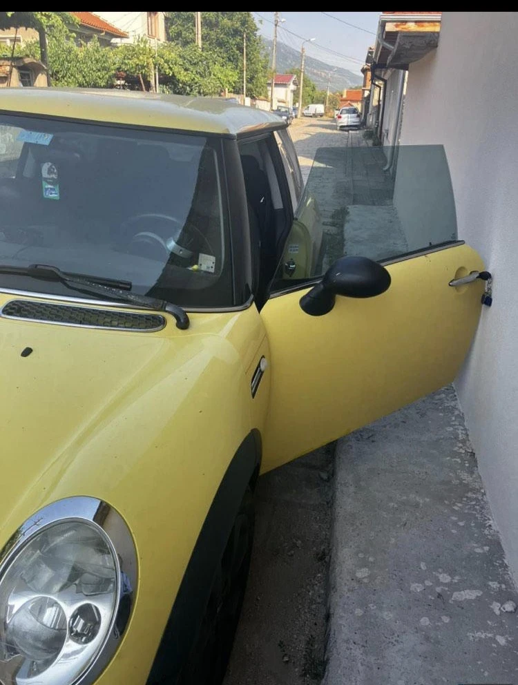 Mini One, снимка 7 - Автомобили и джипове - 49495277