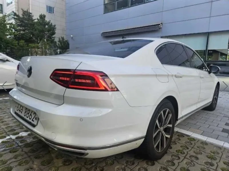 VW Passat Gt(B8) 2.0 Tdi Premium, снимка 5 - Автомобили и джипове - 56116500