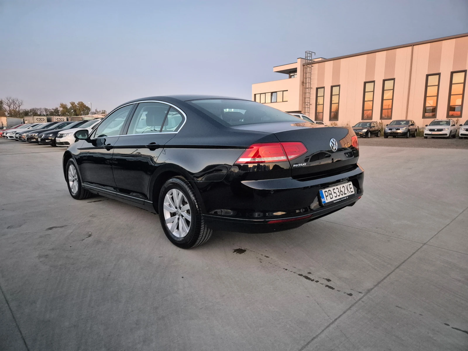 VW Passat 2.0-М/Т-150кс - Гаранция - изображение 3