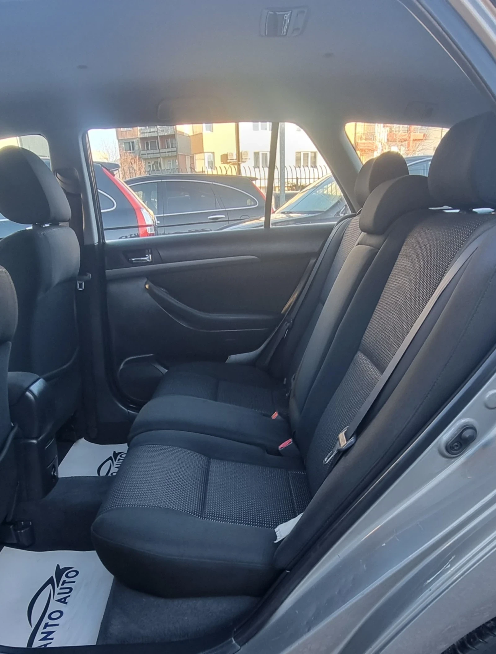Toyota Avensis 1.8 VVT-i Фейслифт! | Mobile.bg — изображение 11