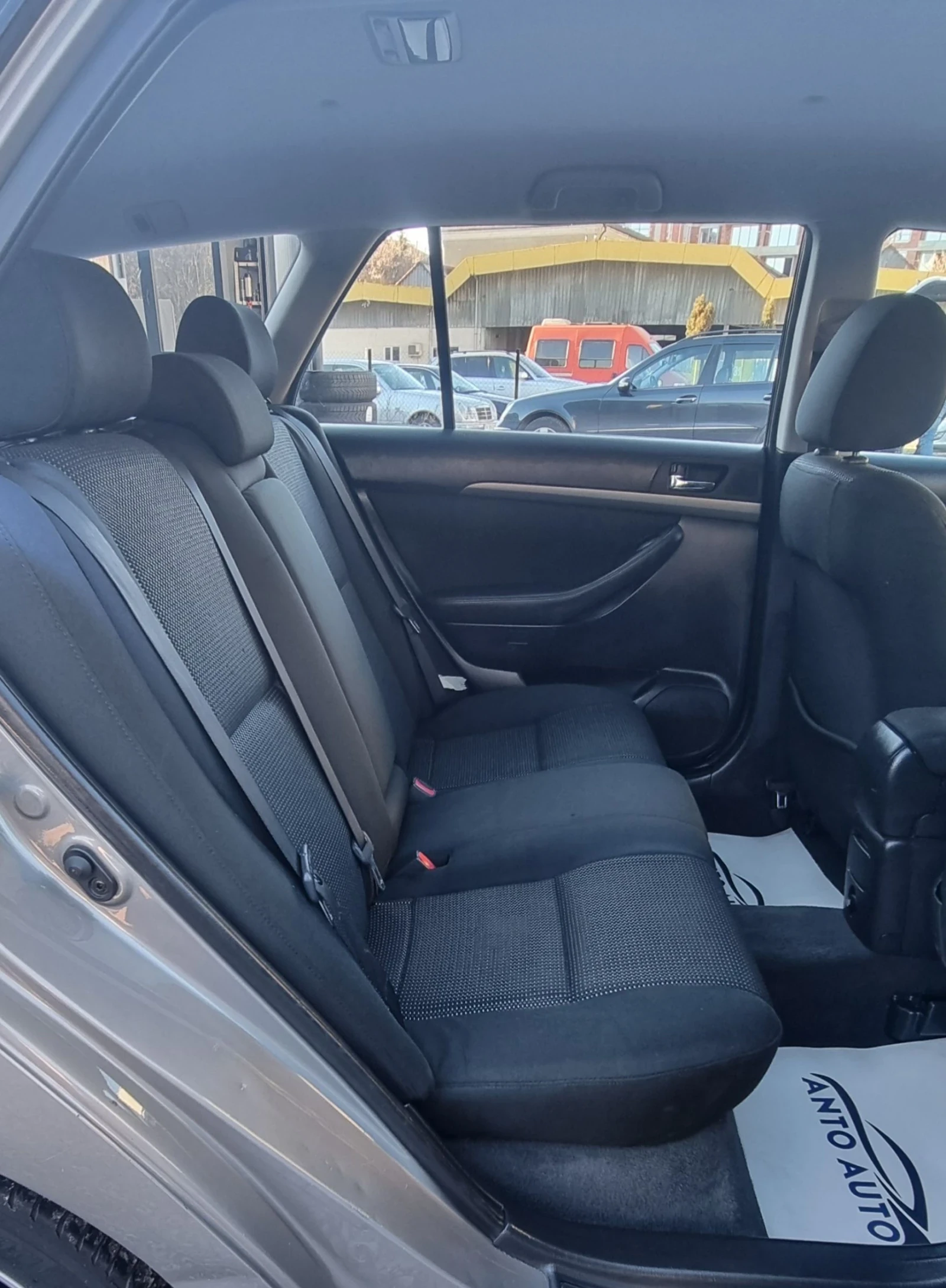 Toyota Avensis 1.8 VVT-i Фейслифт! | Mobile.bg — изображение 12