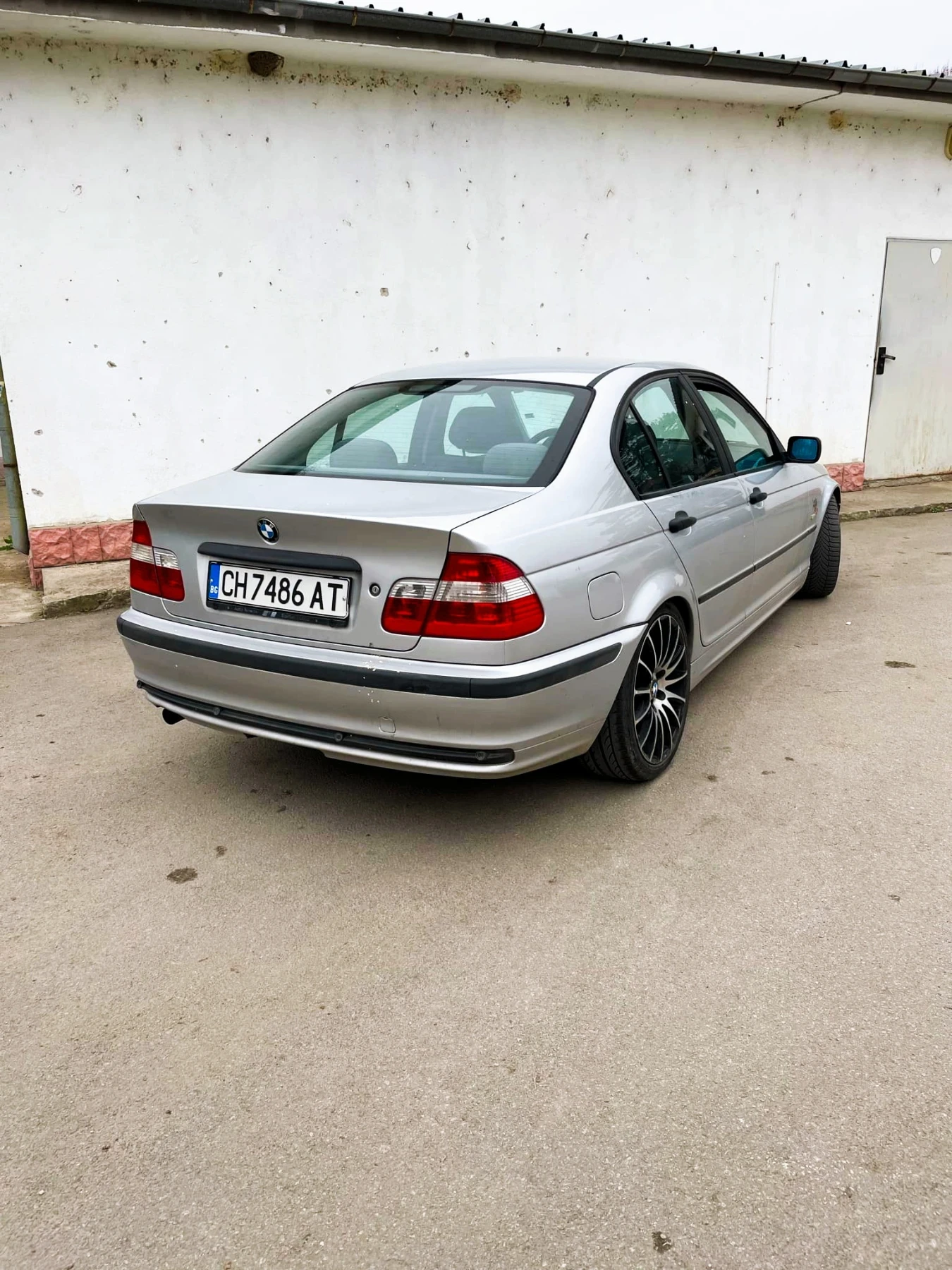 BMW 318  - изображение 3