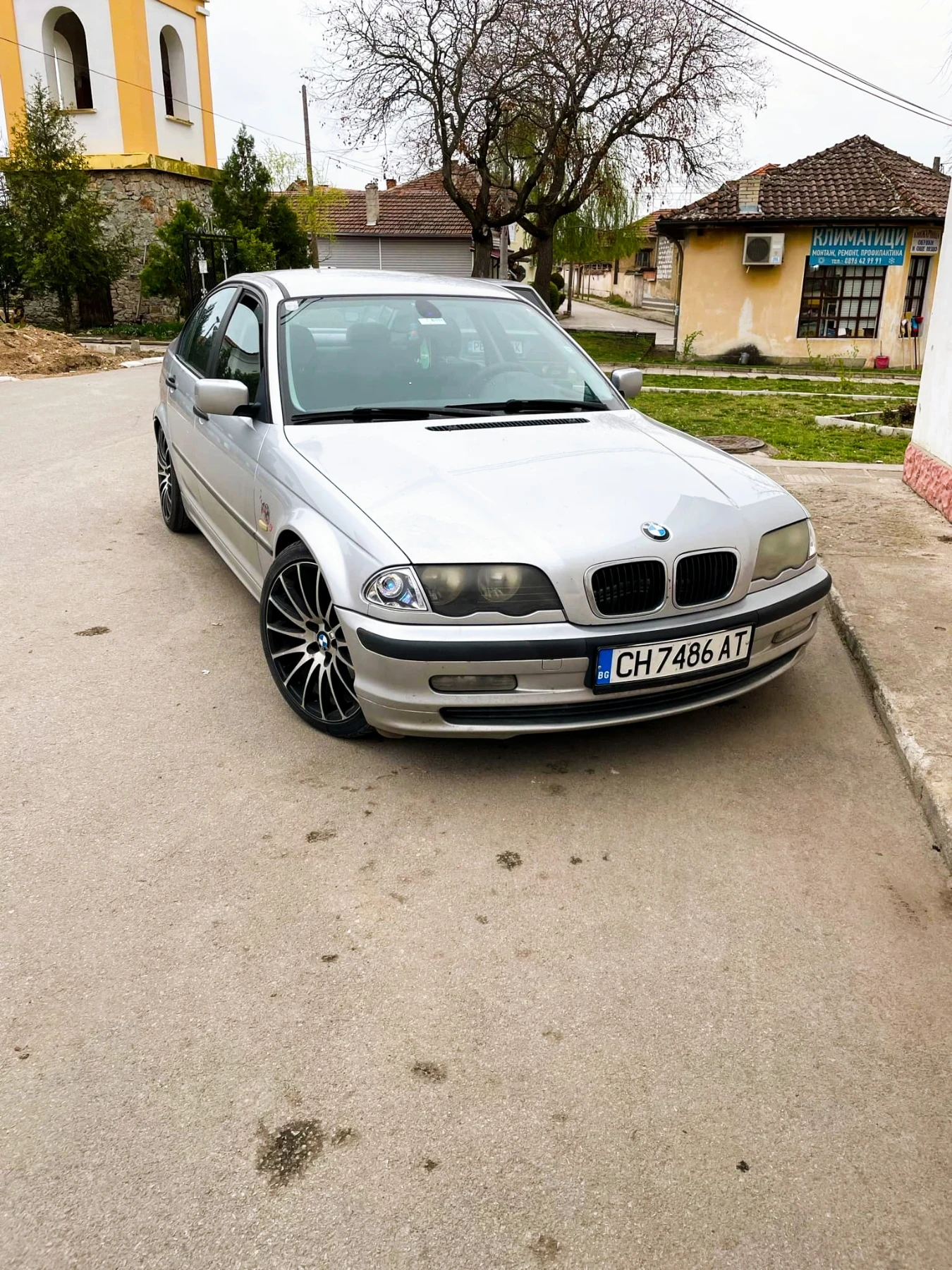 BMW 318  - изображение 7