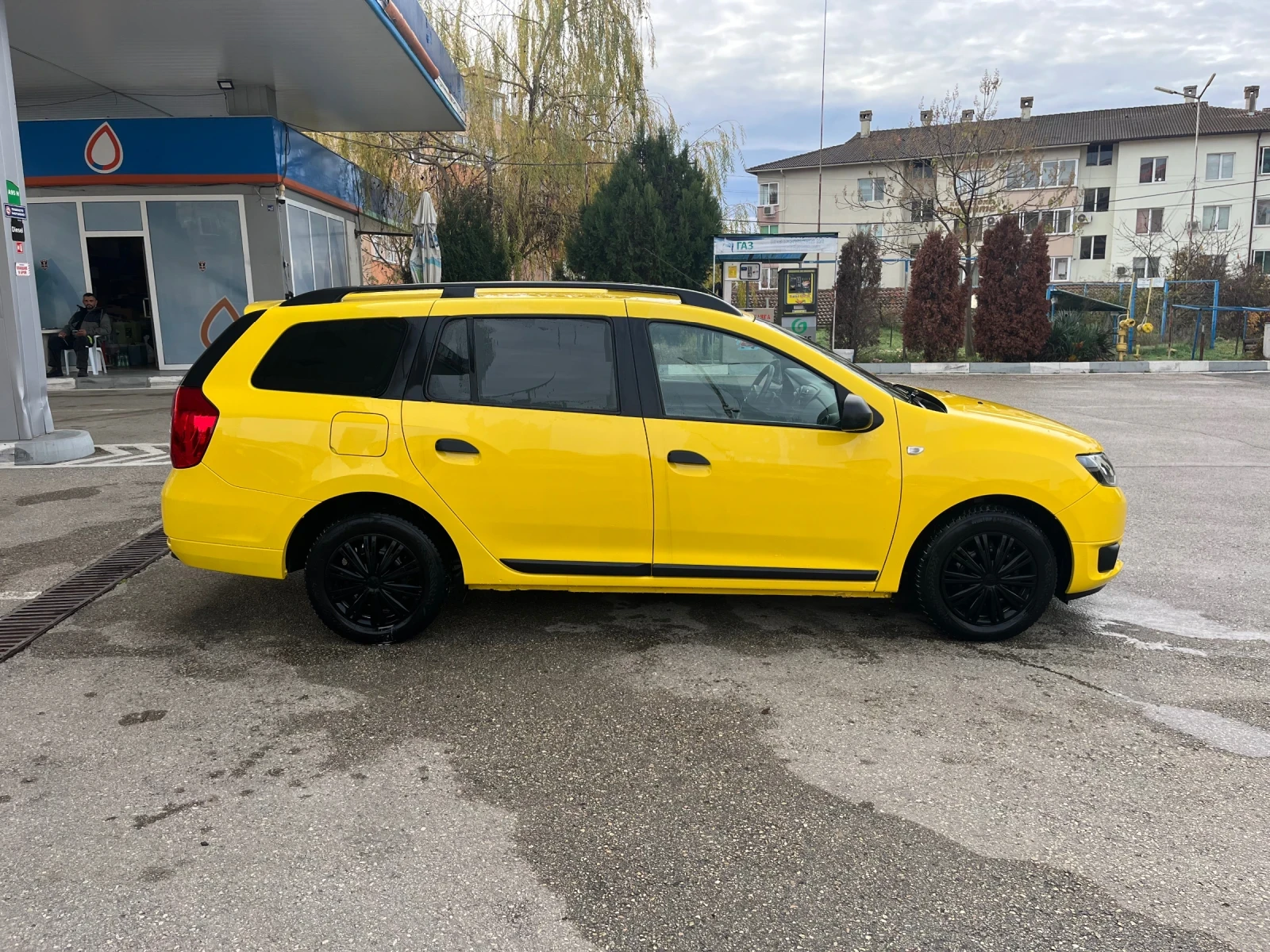 Dacia Logan 1.2 75кс - изображение 4