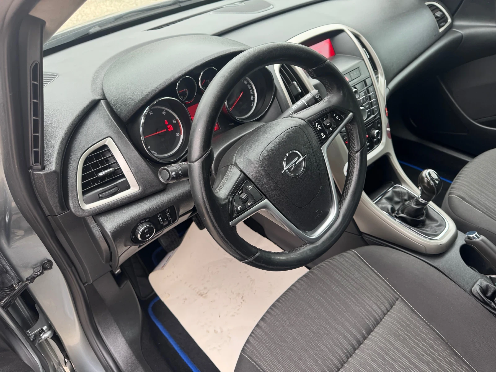 Opel Astra 1700-110 кс 6 скорости евро 5 - изображение 10