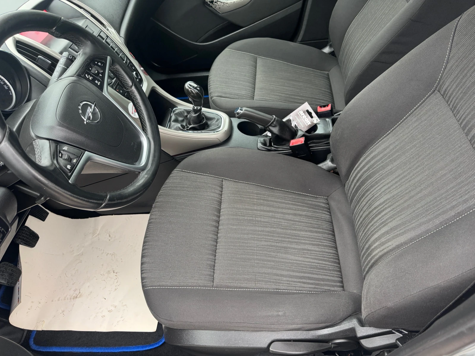 Opel Astra 1700-110 кс 6 скорости евро 5 - изображение 9