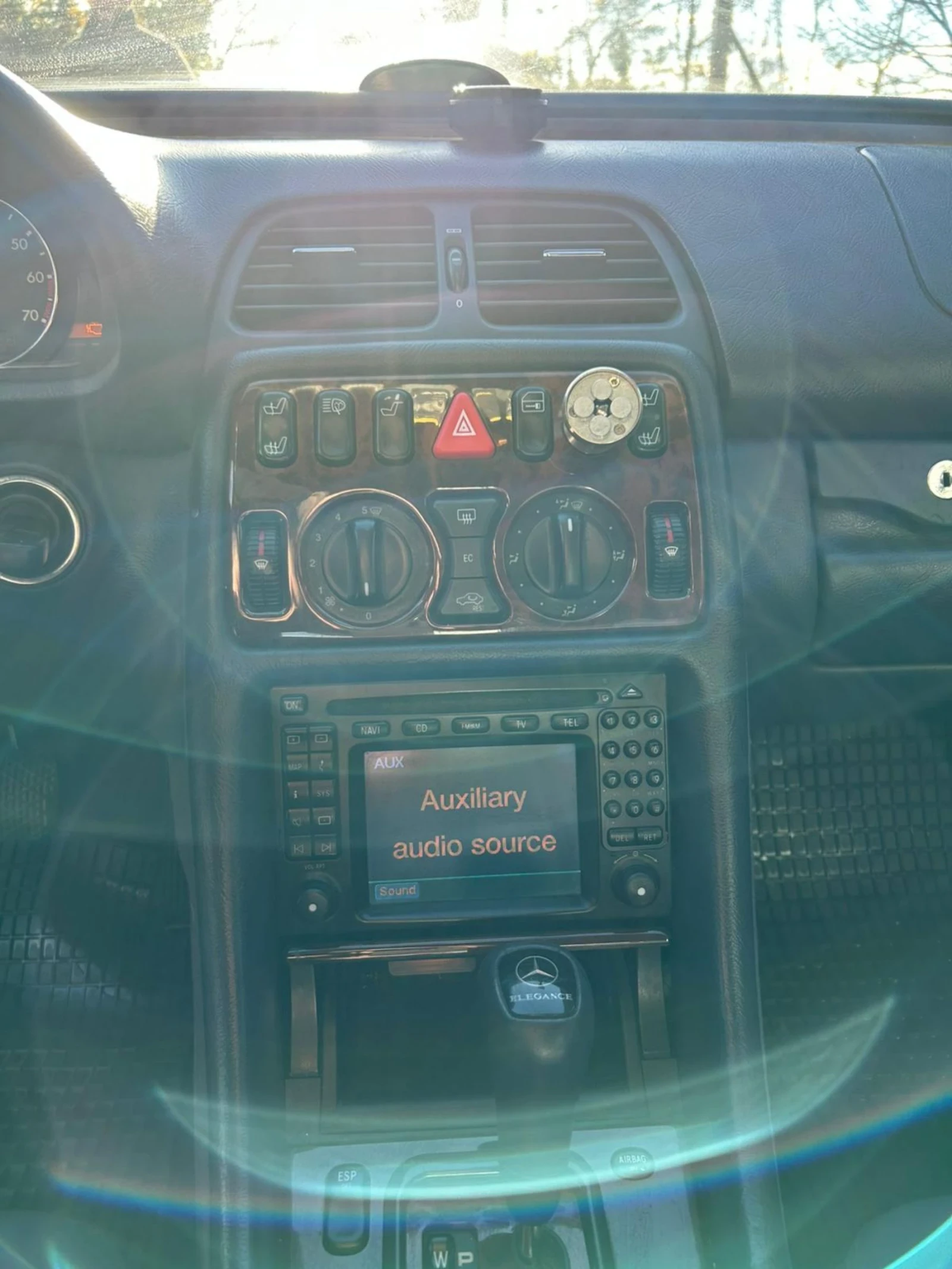 Mercedes-Benz CLK 320 V6 Sport Edition  - изображение 9