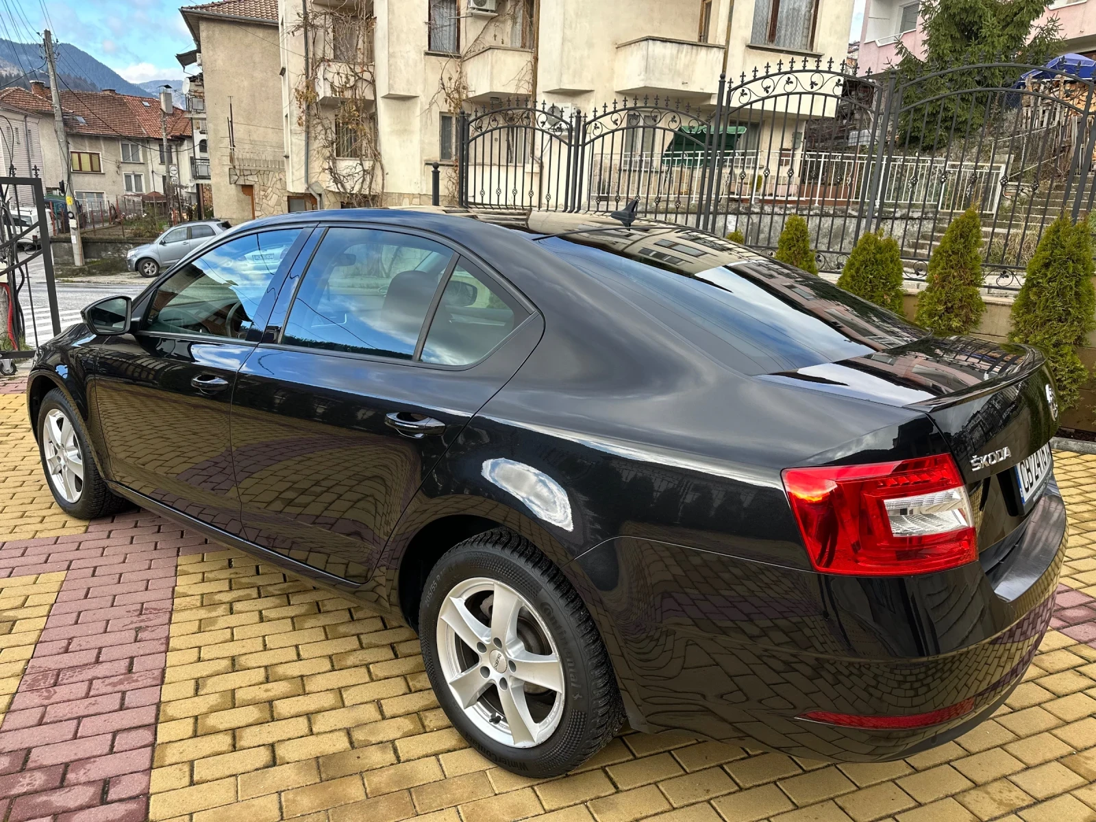 Skoda Octavia 1.6 TDI DSG - изображение 2