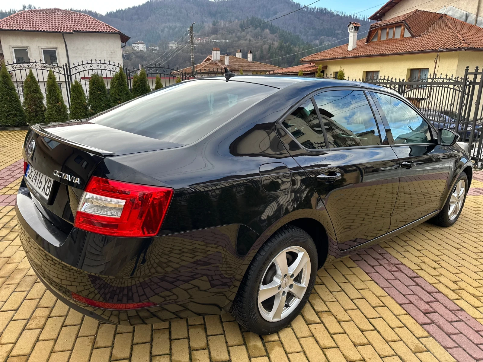 Skoda Octavia 1.6 TDI DSG - изображение 4