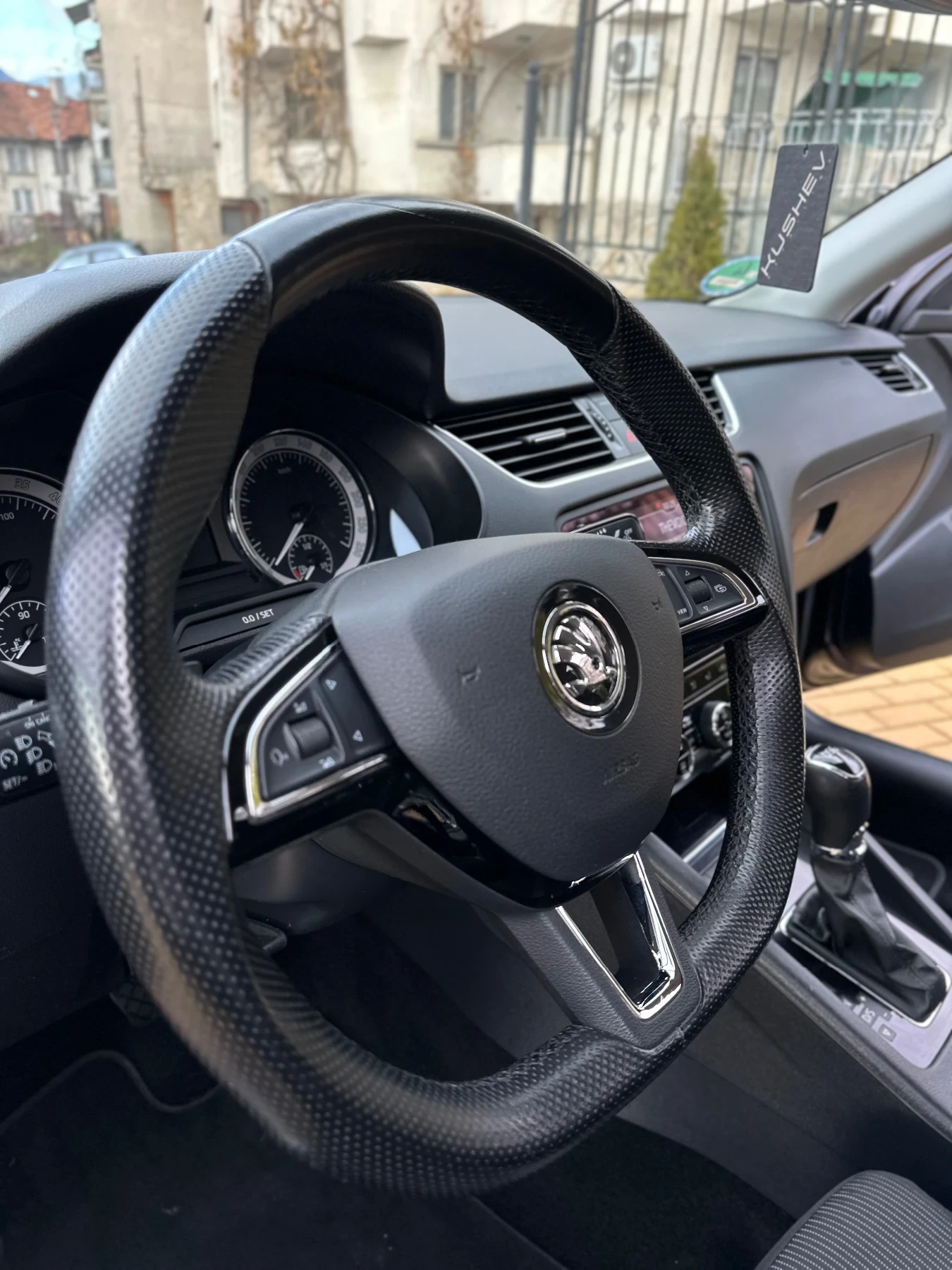 Skoda Octavia 1.6 TDI DSG - изображение 8